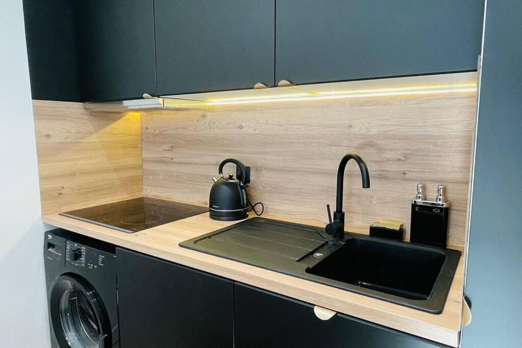 Appartement Renove Proche Du Parc De La Tete D'Or วีเลอร์บาน ภายนอก รูปภาพ